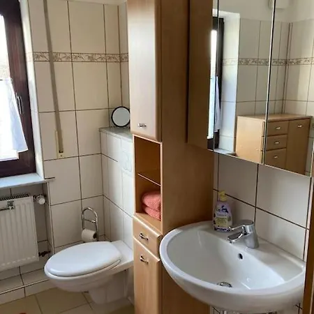 Fuer Bis Zu 4 Personen *